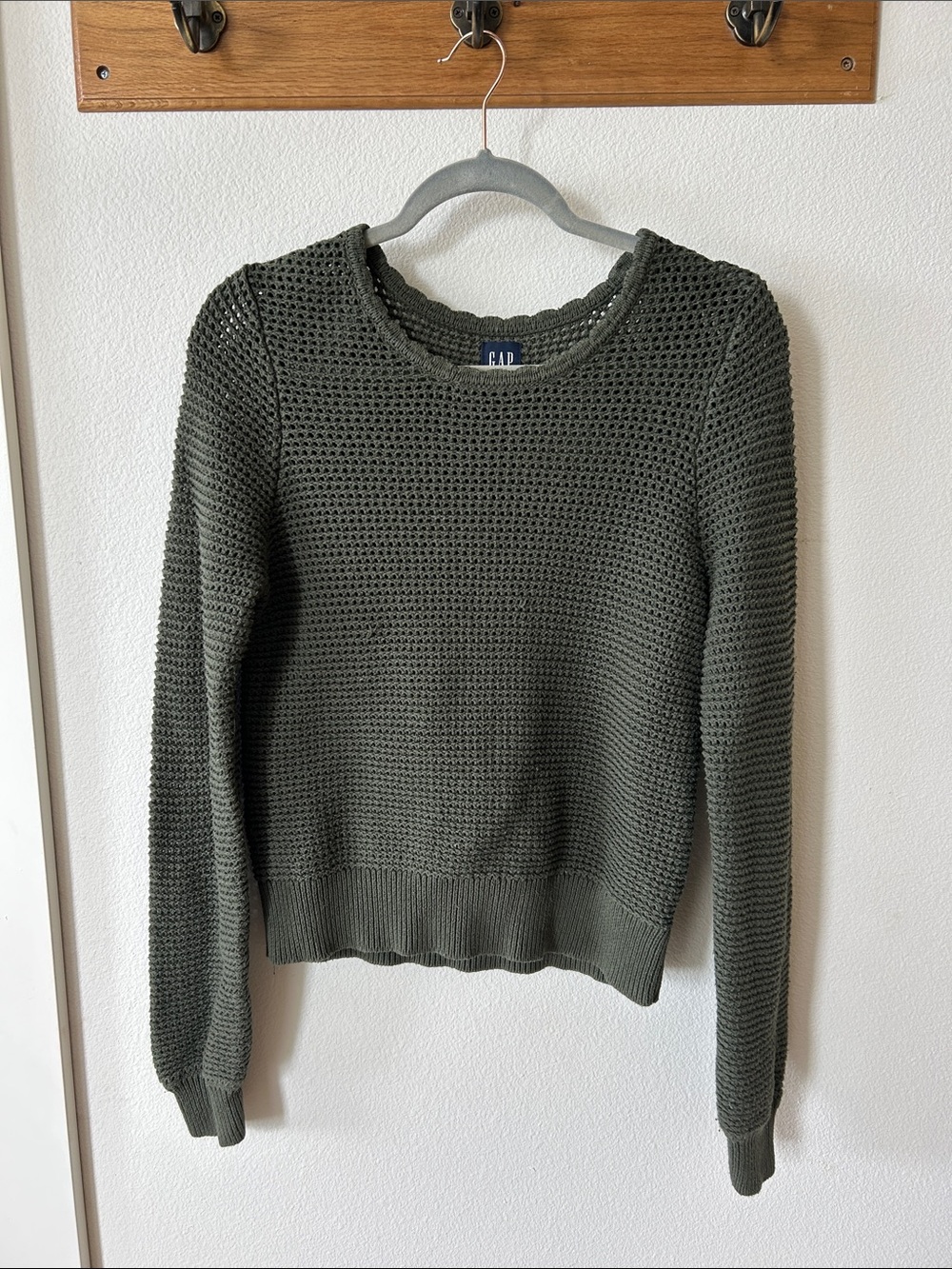 GAP Olive Green Textured Crewneck Sweater